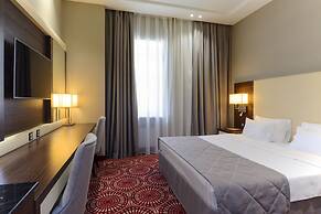 Hotel Senator