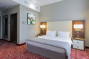 Hotel Senator