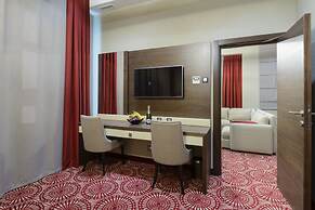 Hotel Senator
