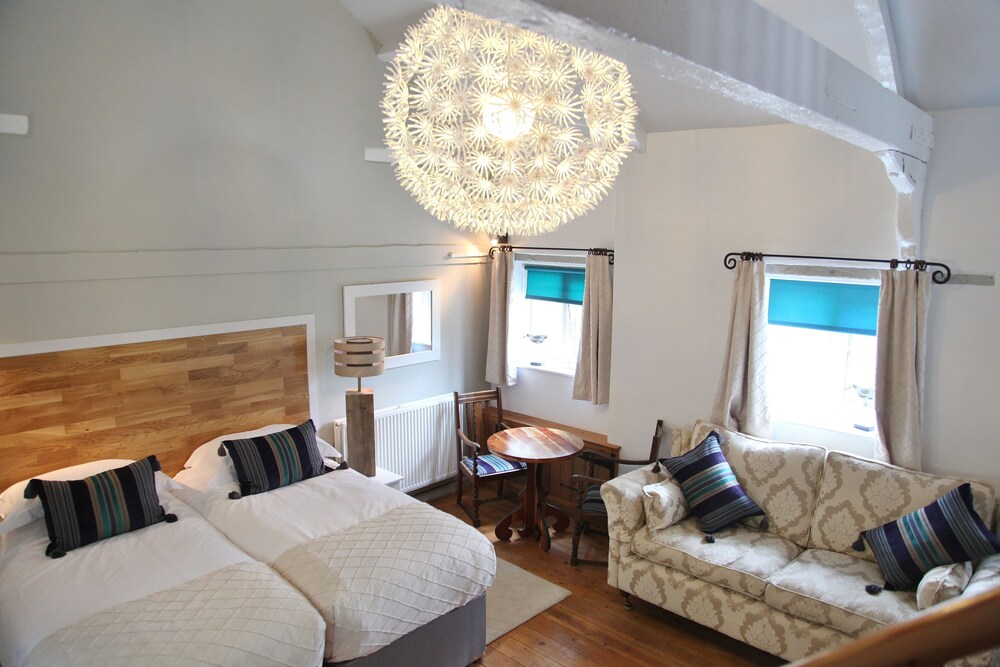 Greenbanks Hotel