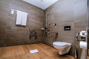 AC Hotel by Marriott Wroclaw