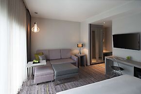 Hyatt Place Bangkok Sukhumvit 24