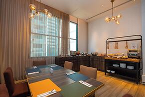 Hyatt Place Bangkok Sukhumvit 24