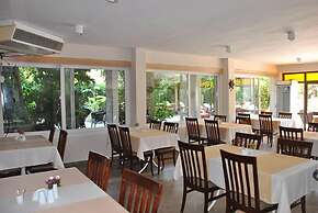 Beyaz Saray Hotel