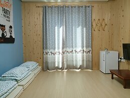 Chowoo Guesthouse