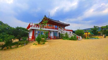 Chowoo Guesthouse