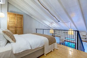 Navalia Otel