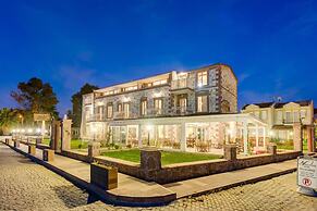 Navalia Otel