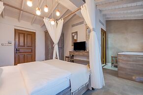 Navalia Otel