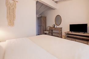 Navalia Otel