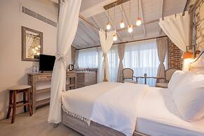 Navalia Otel