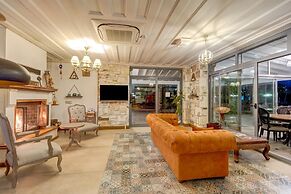 Navalia Otel