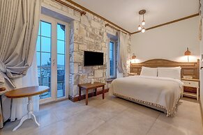 Navalia Otel