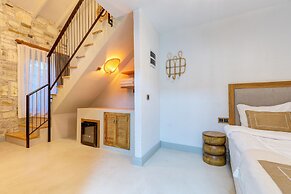 Navalia Otel