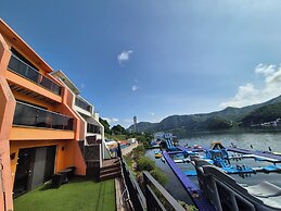W Jiwoo Resort
