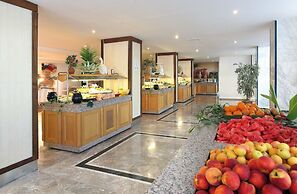 Idas Club Hotel