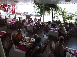 Derya Motel
