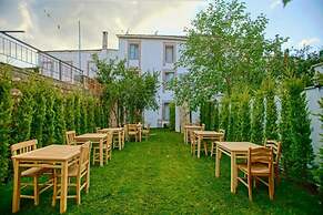 Ayisigi Otel