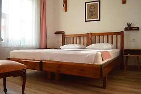 Ayisigi Otel