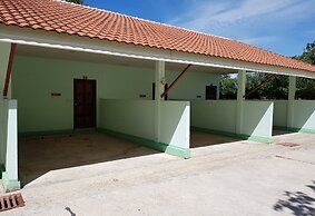 Filmthong Resort