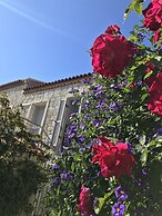Alacati Cona Otel