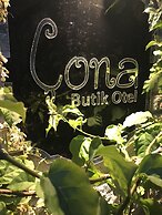 Alacati Cona Otel