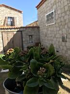 Alacati Cona Otel