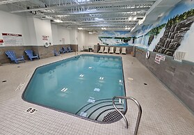 Vittoria Hotel and Suites