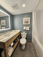 Vittoria Hotel and Suites