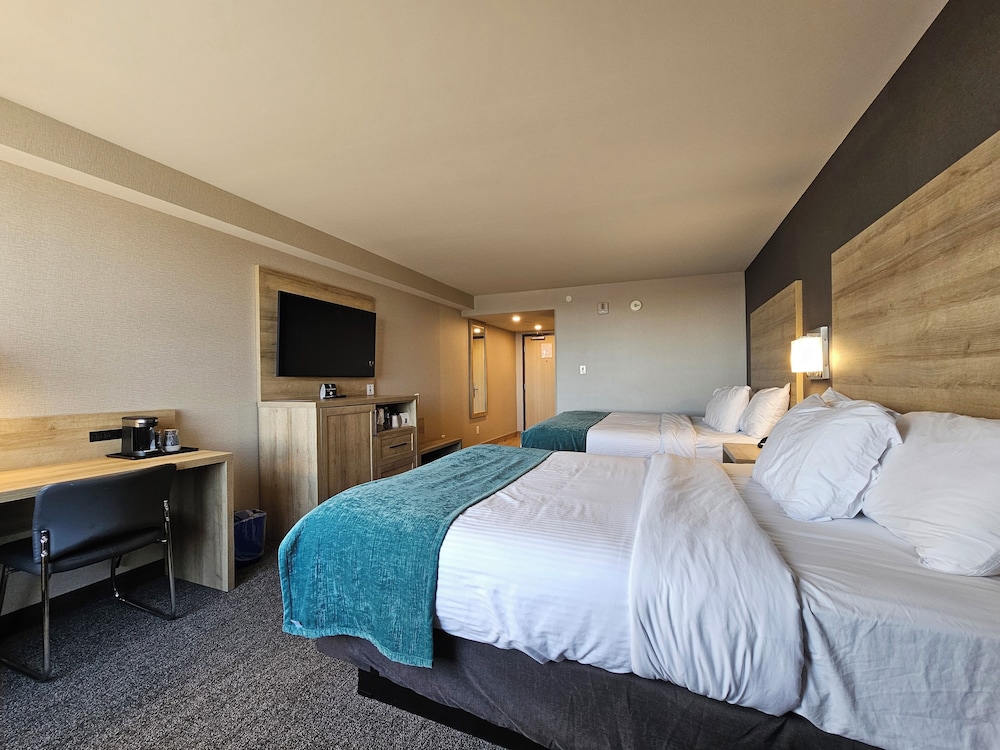 Vittoria Hotel and Suites