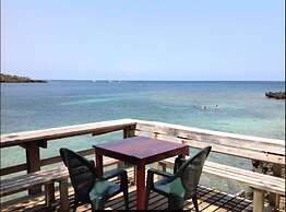 Half Moon Resort