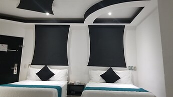 Hotel Dluxe & Suites