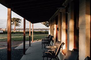 Port Albert Motel
