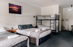 Port Albert Motel