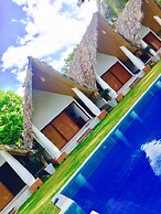 Airport resort