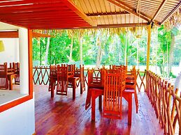 Airport resort