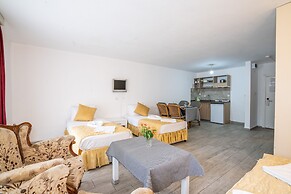 Grand Villa Sol Apart
