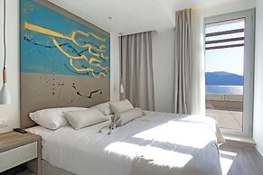 Kalamota Beach House