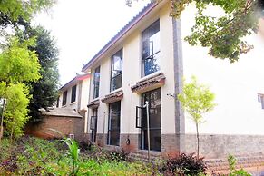 Shi Lin family folk inn