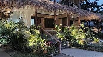 Las Cabanas Beach Resort