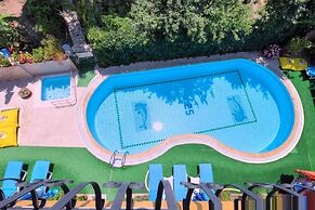 Mandalinn Hotel