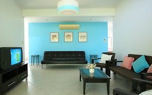 White at Sea Resort