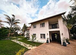 Brubru Lodge
