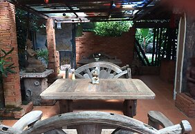 Himawari Restaurant & Cottage