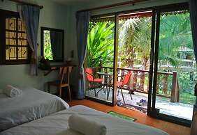 Himawari Restaurant & Cottage