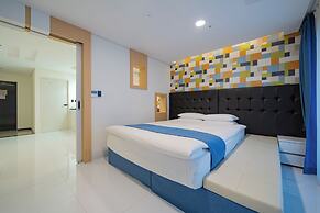 Hotel STAY:ON