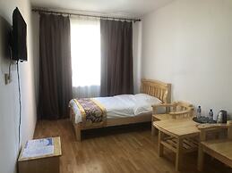 Land Hotel