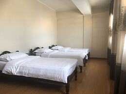 Land Hotel