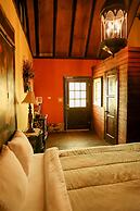 Fernabella's Lodge