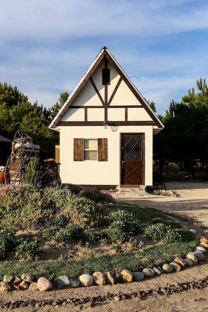 Fernabella's Lodge